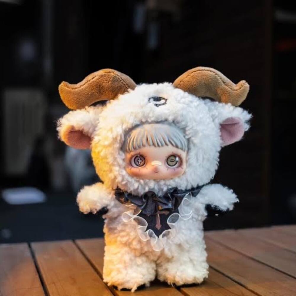 NWT Maymei Dark Forest fiend White plush bag charm